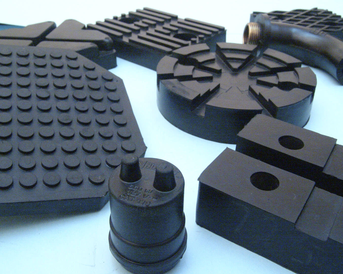 MOLDEADOS DE HULE | FÁBRICA DE HULE